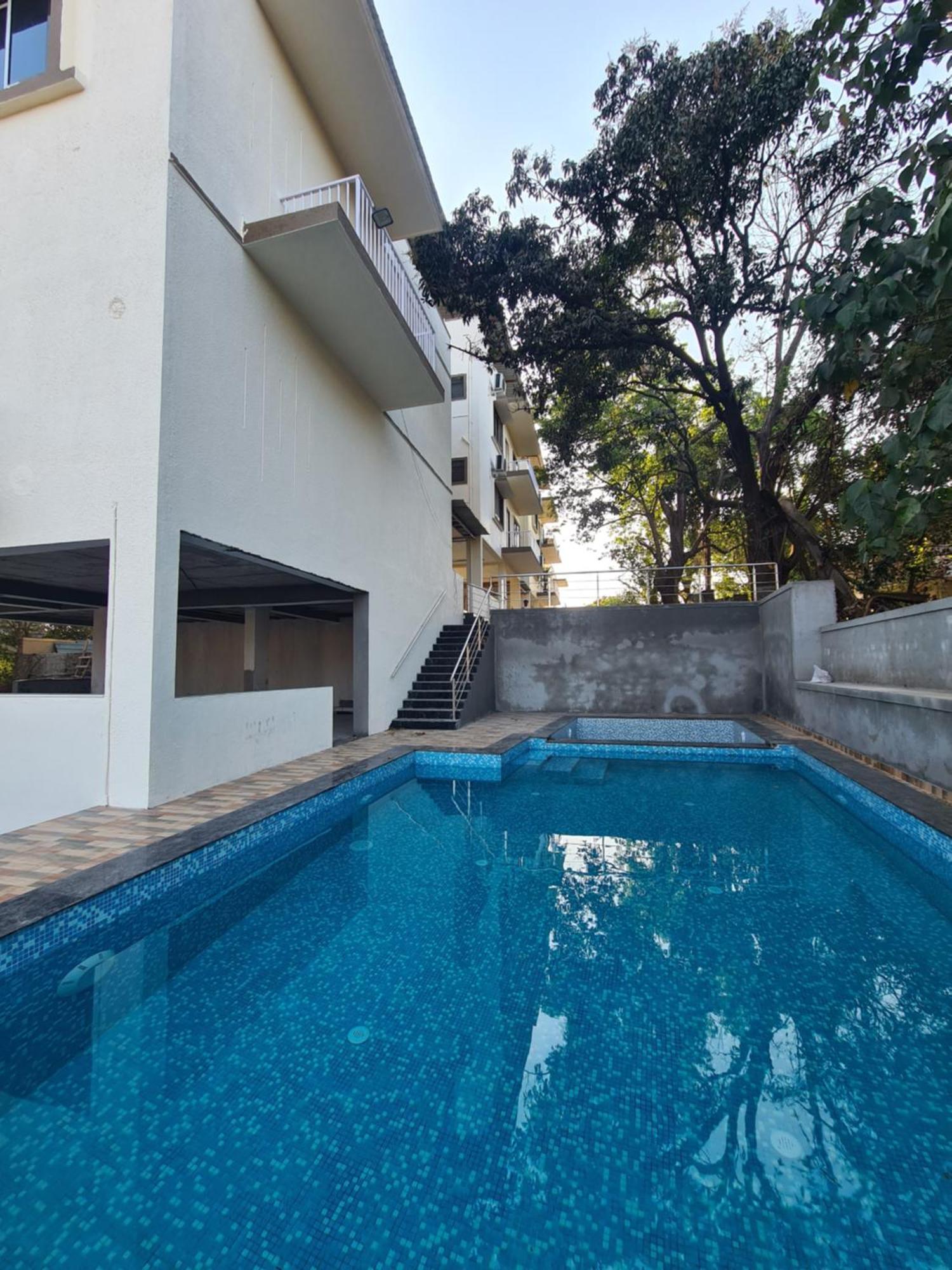 Mountain Hill Resort 로나발라 외부 사진